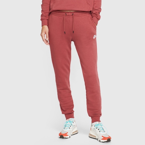 nike cedar sweatpants